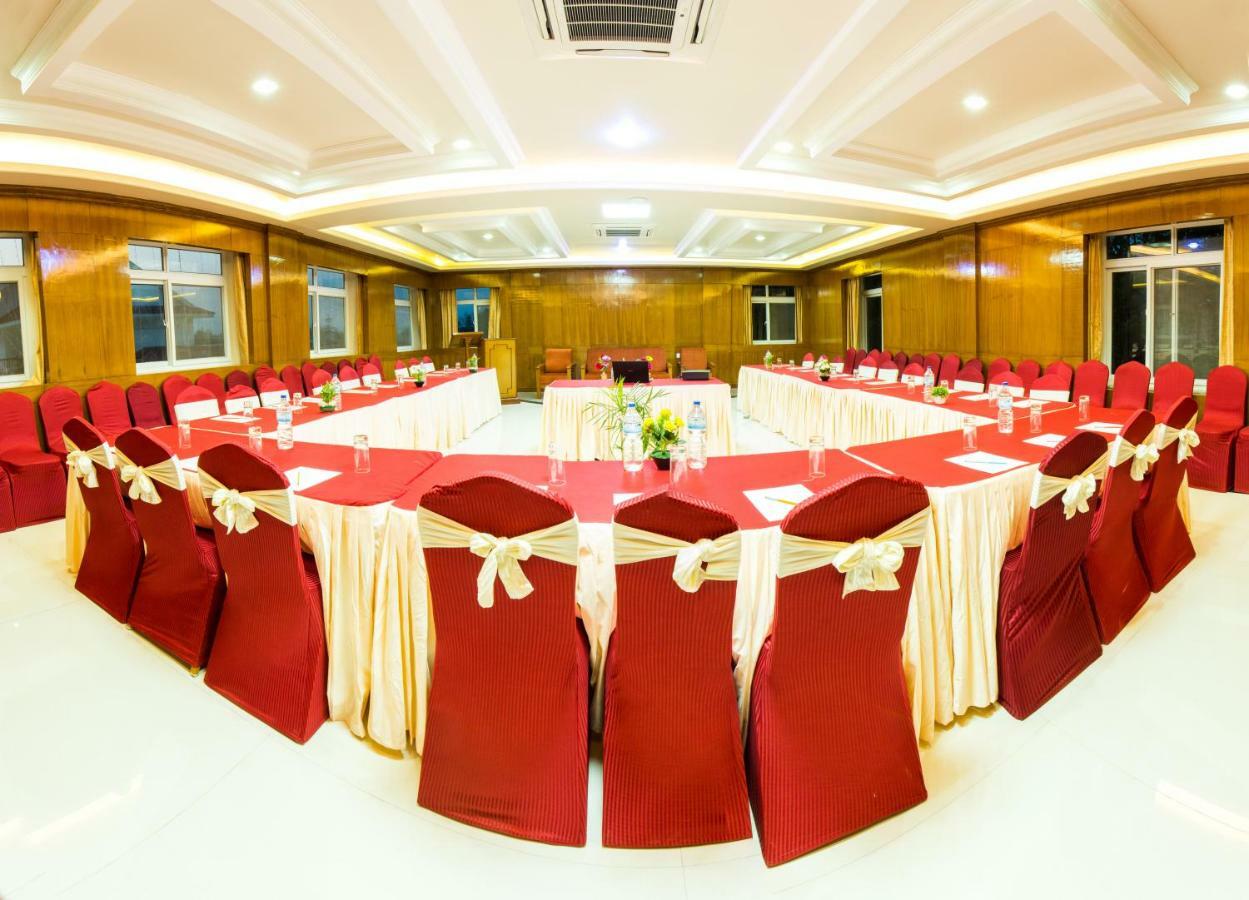 Hotel Earth Light Sauraha Chitwan Exterior foto